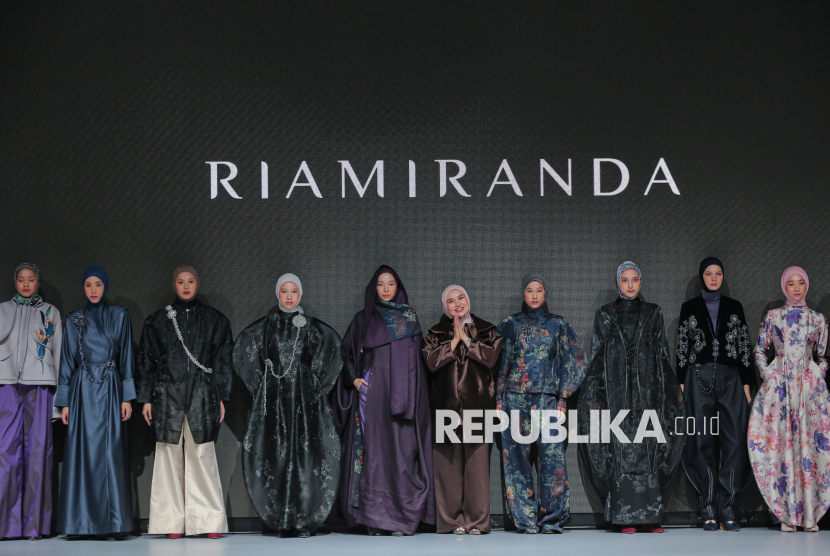 Bocoran Tren Modest Fashion 2026: Ria Miranda Sebut Warna Lilac dan Bold akan Kembali