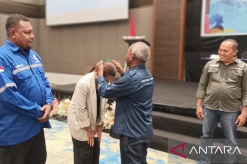 Disnaker Biak terapkan layanan HI perketat pengawasan ketenagakerjaan.