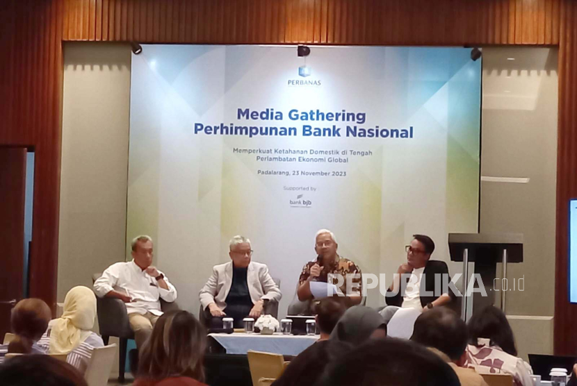 Perhimpunan Bank Nasional (Perbanas) menggelar media gathering di Padalarang, Jawa Barat, Kamis (23/11/2023).