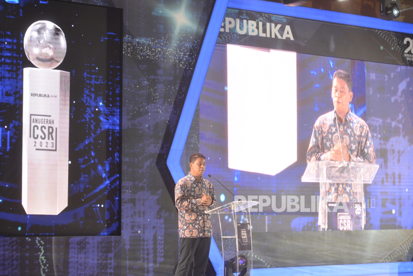 Pemimpin Redaksi Republika Elba Damhuri membuka acara Anugerah CSR Republika tahun 2023 yang digelar pada Kamis (26/10/2023).