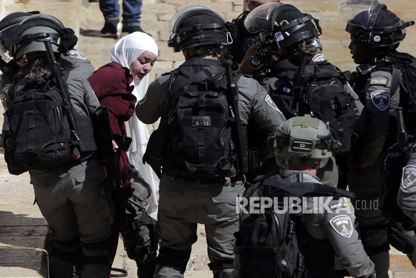 Polisi Israel menangkap seorang wanita Palestina dalam bentrokan 