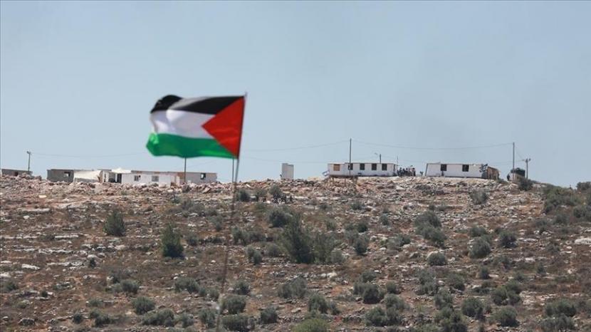 Kegiatan pemukiman merusak peluang untuk pembentukan negara Palestina .
