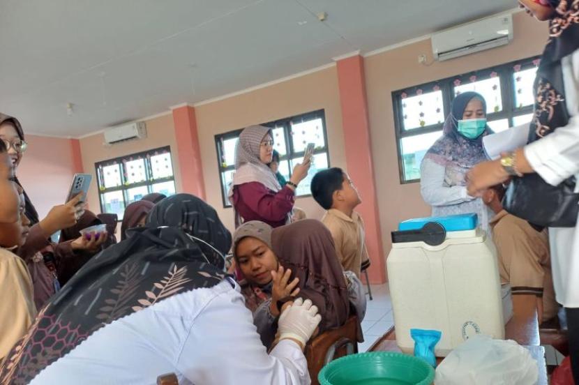 Ribuan pelajar Lebak jadi sasaran program bulan imunisasi.