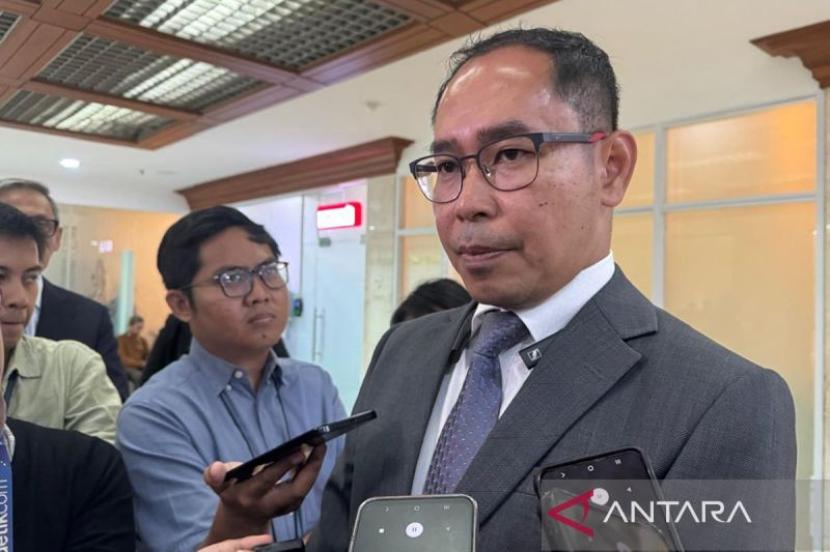 Kemlu pastikan tidak ada WNI yang jadi korban gempa di Afghanistan.