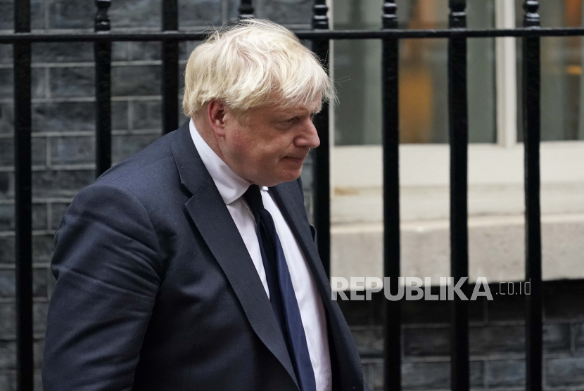 Perdana Menteri Inggris Boris Johnson meninggalkan 10 Downing Street 