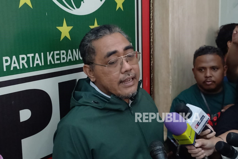 Wakil Ketua Umum Partai Kebangkitan Bangsa (PKB) Jazilul Fawaid saat diwawancara di Kantor DPP PKB, Jakarta Pusat, Selasa (6/8/2024).