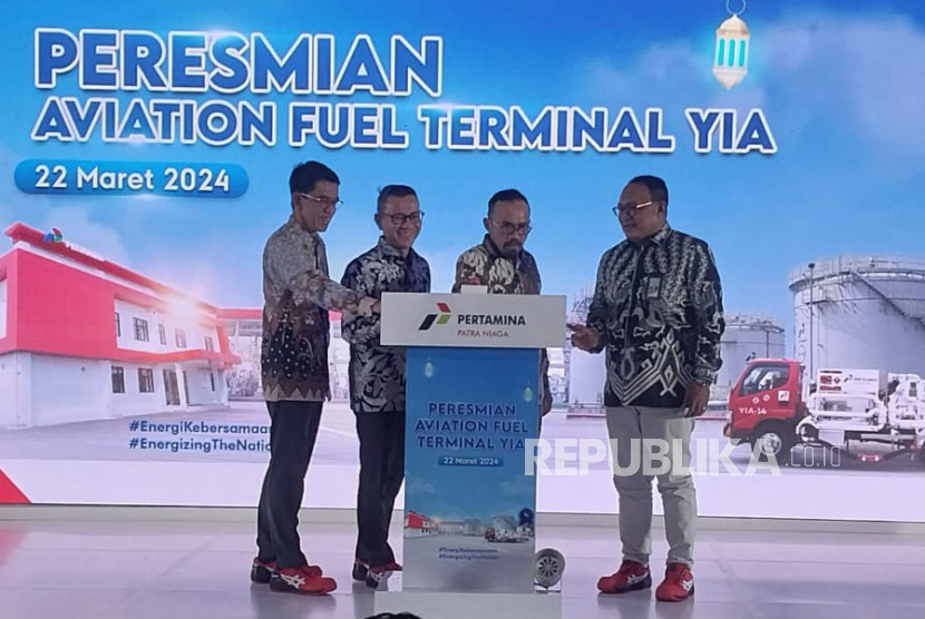 Direktur Utama PT Pertamina Patra Niaga, Riva Siahaan meresmikan Depot Pengisian Pesawat Udara (DPPU) Yogyakarta International Airport (YIA), Kulonprogo, DIY, Jumat (22/3/2024). 