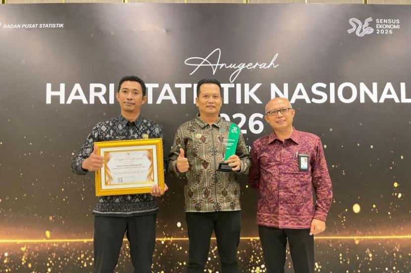 Desa Pengambengan Jembrana Raih Penghargaan Desa Cantik Nasional dari BPS