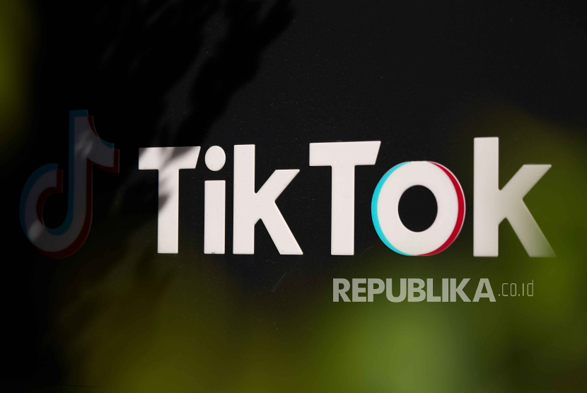 TikTok diharuskan menjual sahamnya ke pembeli AS atau menutup aplikasi.