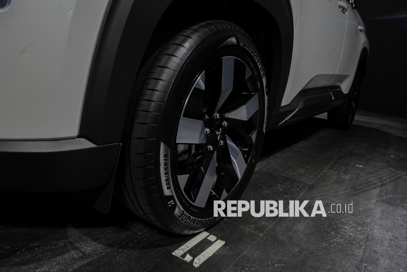 Gejolak geopolitik di Timur Tengah memicu lonjakan harga dan memangkas pasokan minyak global. Menanggapi ketidakpastian ini, Presiden Prabowo Subianto kembali mendorong adopsi kendaraan listrik (electric vehicle/EV) secara masif. (ilustrasi)