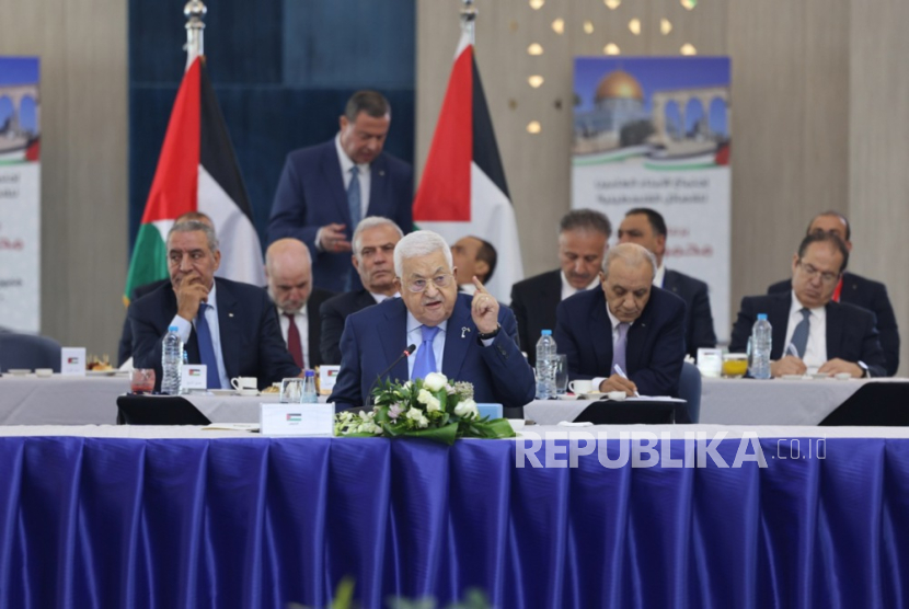 Presiden Palestina Mahmoud Abbas berterima kasih pada Presiden Mesir Abdel Fattah El-Sisi karena negaranya jadi tuan rumah pertemuan faksi-faksi Palestina