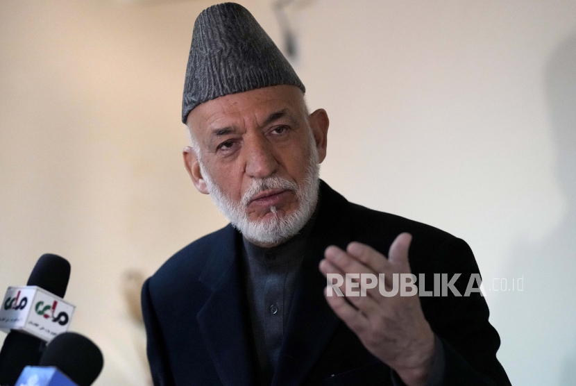  Mantan Presiden Afghanistan Hamid Karzai, soroti peluang wanita bersekolah 