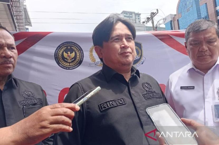 Legislator mendorong tindakan untuk menekan perdagangan manusia di Sumatra Utara.