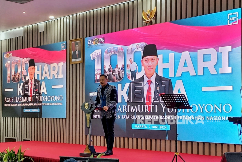 Menteri Agraria dan Tata Ruang (ATR)/Kepala Badan Pertanahan Nasional (BPN) Agus Harimurti Yudhoyono (AHY) dalam kegiatan 100 hari kerja sebagai menteri di Jakarta, Jumat (7/6/2024)