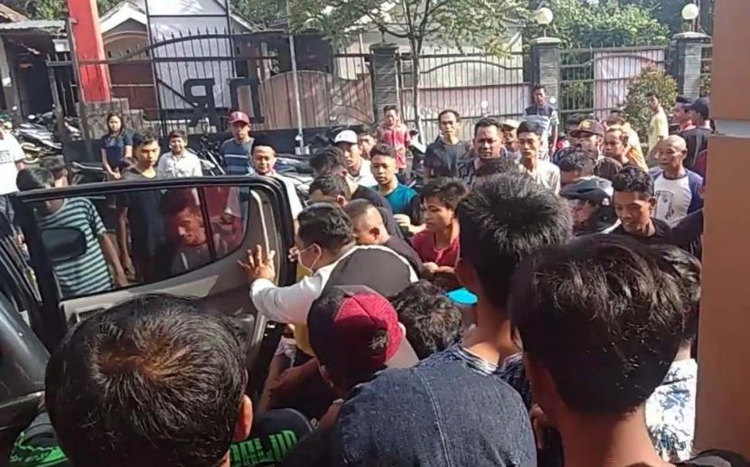 Penjahat di Pasuruan Tumbang Dihajar Gadis 18 Tahun
