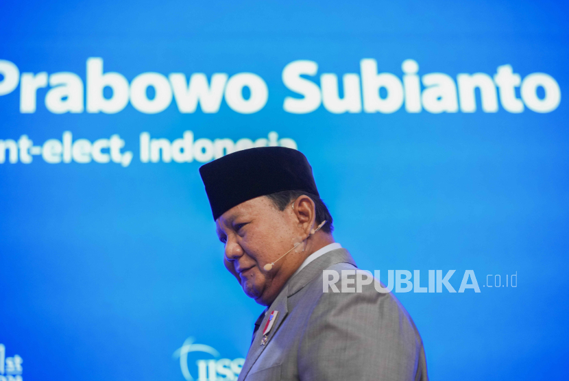 Prabowo Subianto disebut akan mewawancara langsung calon menterinya.