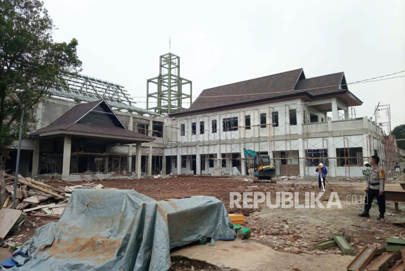 Progres pembangunan Museum Pajajaran di kawasan Batutulis, Kecamatan Bogor Selatan, Kota Bogor mencapai 65 persen pada Selasa (7/11/2023). Pembangunan museum ini merupakan bagian dari penataan kawasna Batutulis. 