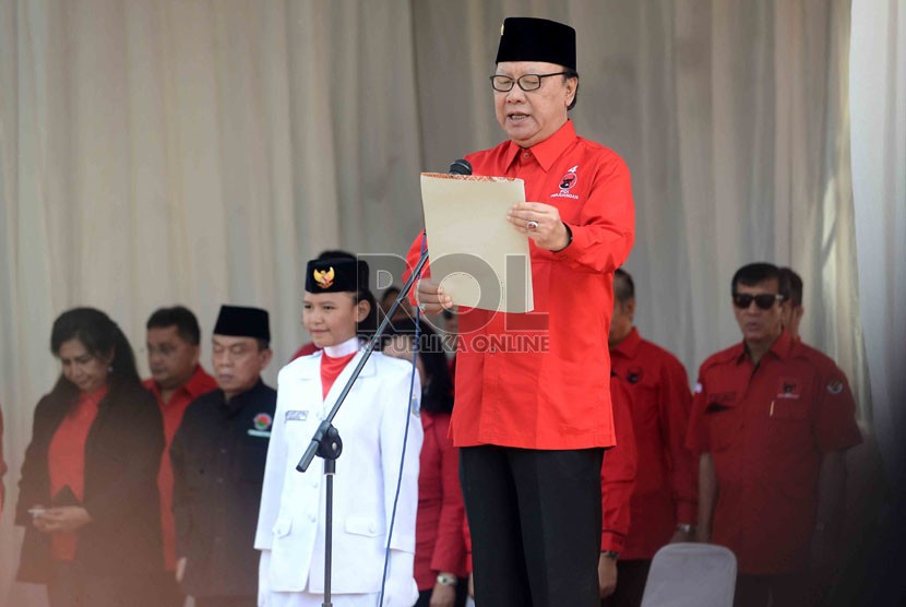   Sekjen PDIP, Tjahjo Kumolo yang diangkat menjadi Menteri Dalam Negeri (Republika/Agung Supriyanto)