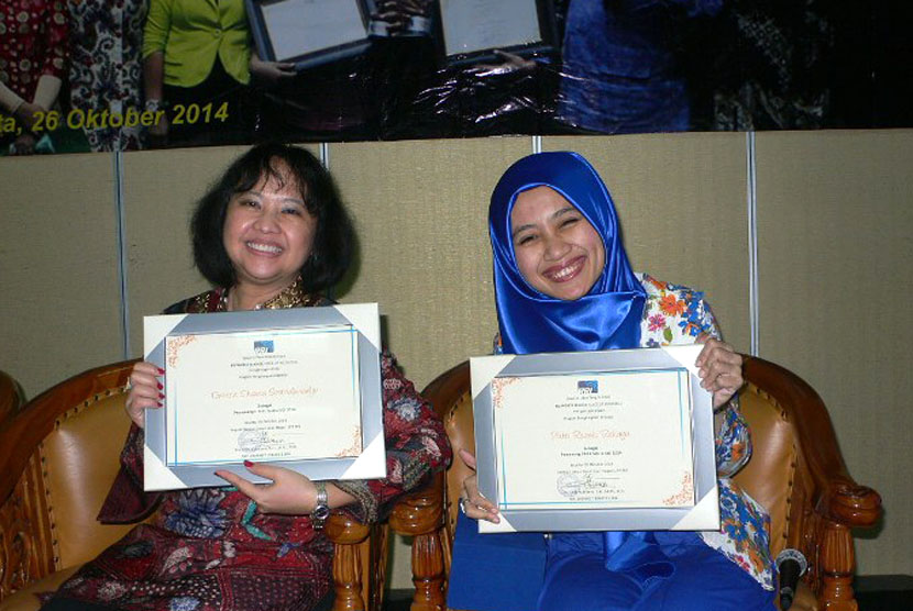 Pemenang Bilik Sastra VOI Award 2014 di Jakarta, Ahad (26/10). 