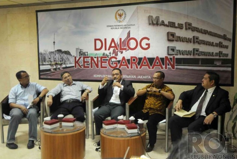  Dialog Kenegaraan DPD RI yang bertemakan Arah Politik Keparlemenan Hendak Kemana, yang berlangsung di gedung DPD RI Komplek Parlemen Senayan, Jakarta, Rabu (3/12). (Republika/Agung Supriyanto)