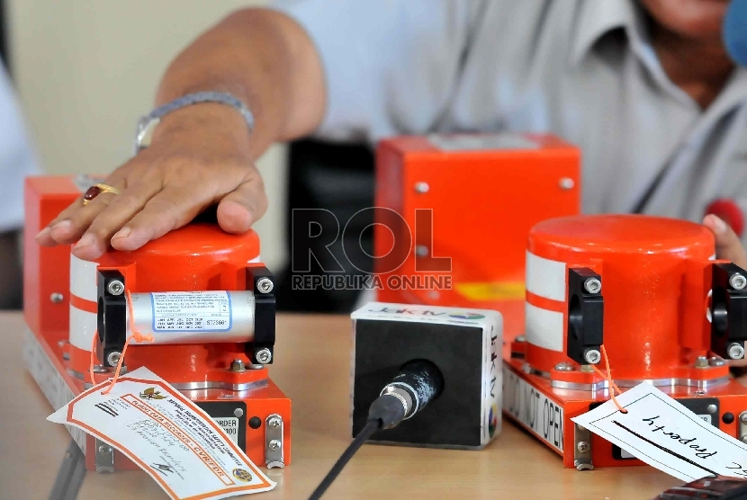 AirAsia flight QZ8501 Black Box (Republika/Wihdan)