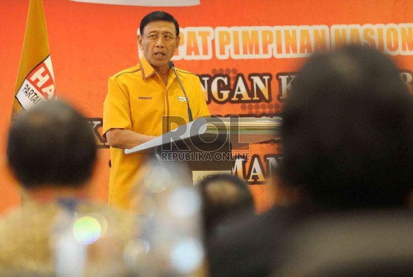  Ketua Umum Partai Hati Nurani Rakyat (Hanura), Wiranto memberikan sambutannya saat membuka pembukaan Rapat Pimpinan Nasional III Hanura di Jakarta, Sabtu (24/1). (Republika/Agung Supriyanto)