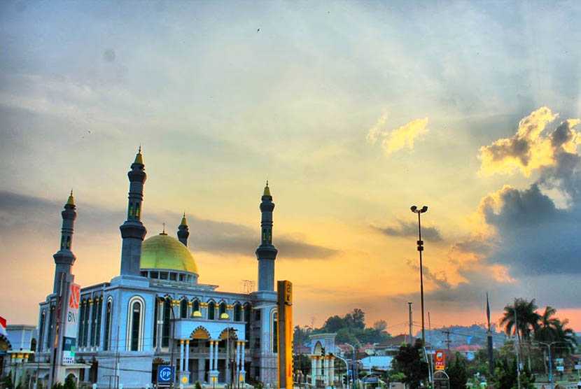 Masjid Al Ma'ruf di Samarinda.