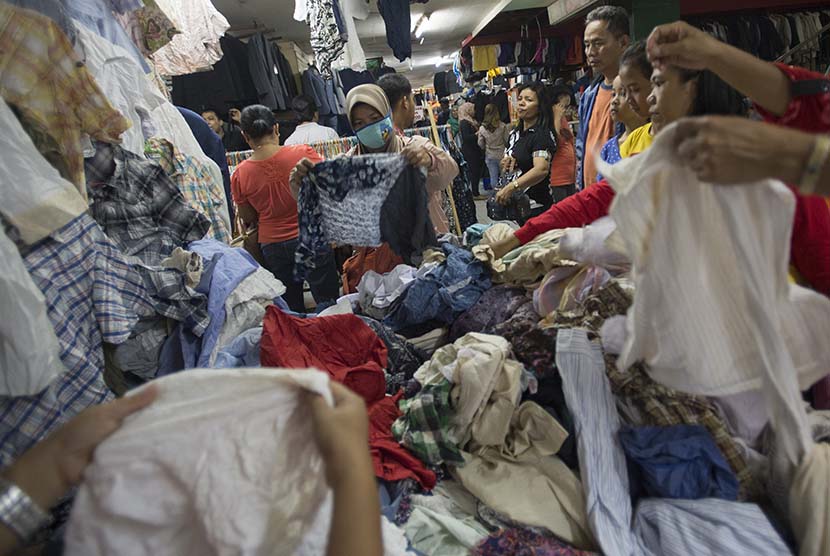 Minahasa Tenggara tak lagi beri ruang untuk penjualan pakaian bekas impor. Ilustrasi.