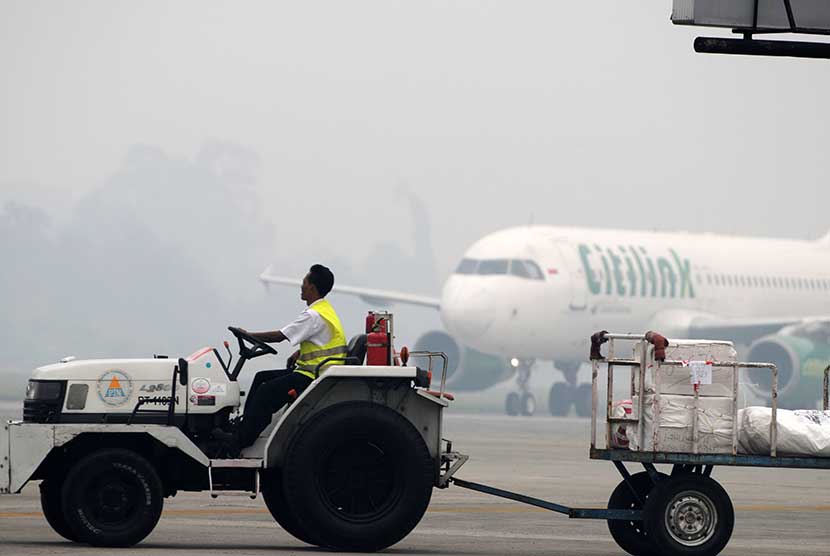 Aktivitas di Bandara Sultan Syarif Kasim II, Pekanbaru.