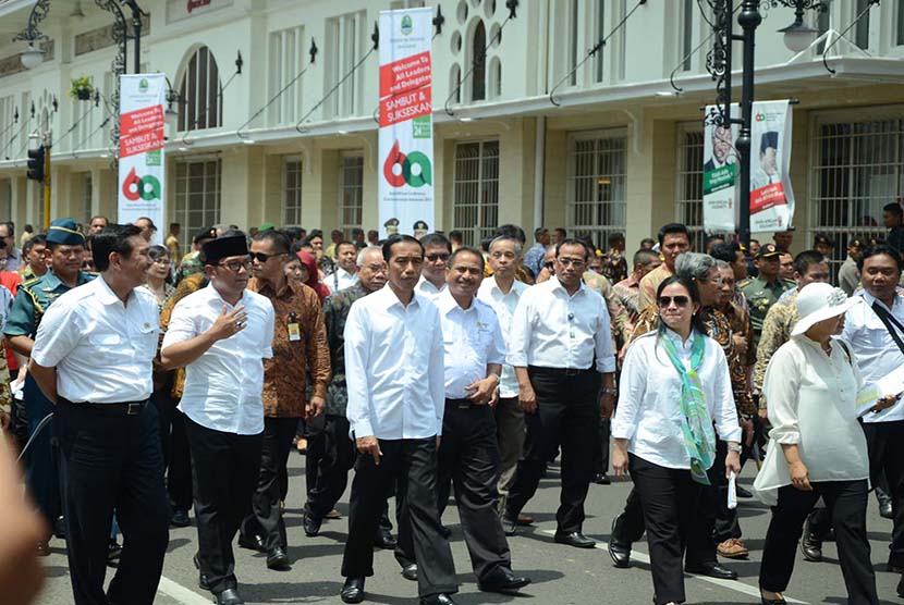 Presiden Joko Widodo memantau langsung persiapan jelang pelaksanaan Konferensi Asia Afrika (KAA) ke-60 di Bandung, Kamis (16/4).