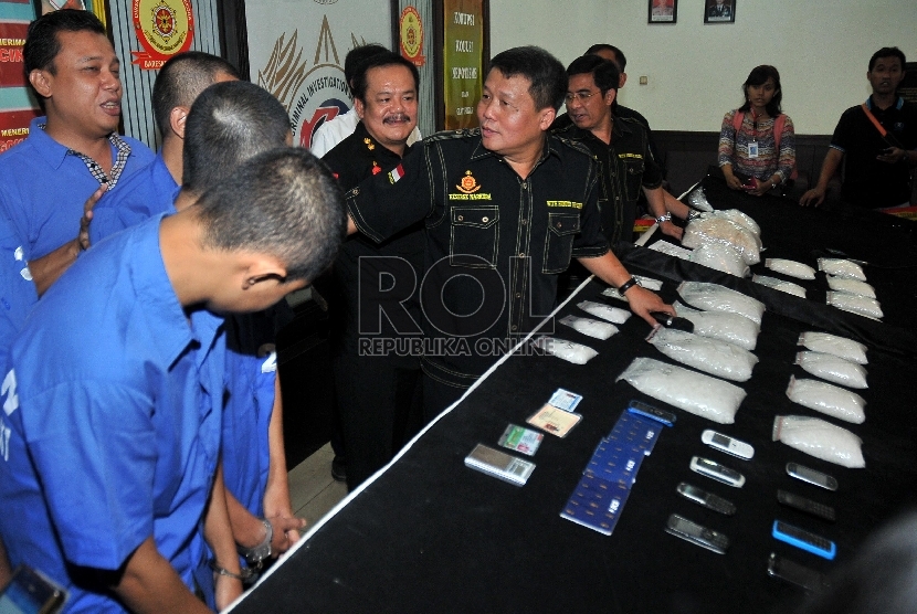   Rilis sindikat narkoba Freddy Budiman di kantor Direktorat Narkoba Bareskrim Polri, Cawang, Jakarta Timur, Selasa (21/4). (Republika/Rakhmawaty La'lang)