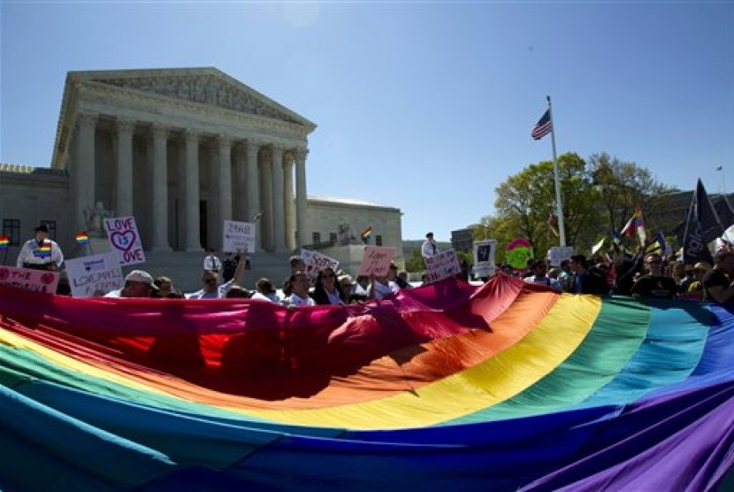 Unjuk rasa pendukung kaum gay dan legalisasi pernikahan sesama jenis di Washington, Amerika Serikat. 
