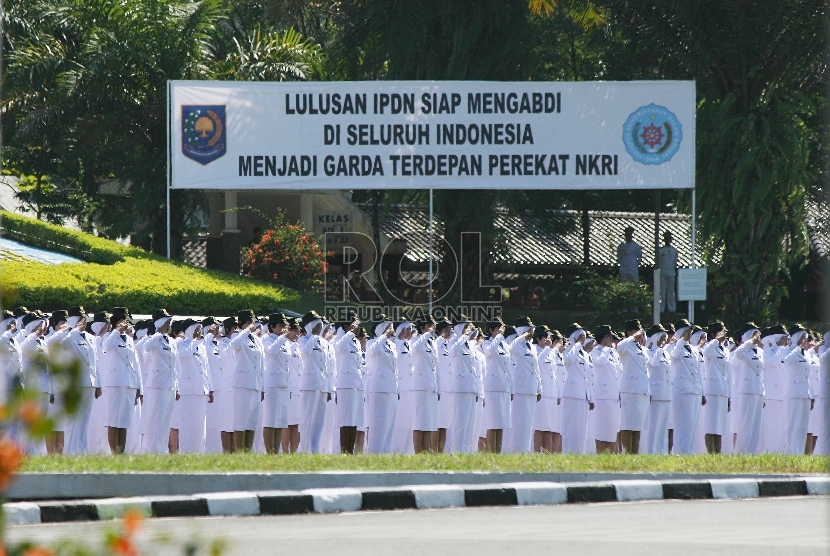 Pelantikan Praja Muda Institut Pemerintahan Dalam Negeri Angkatan (IPDN).