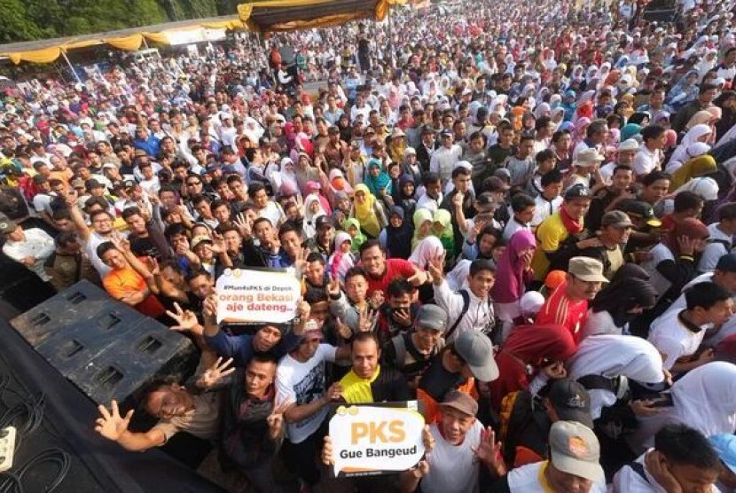 Munas ke-4 Partai Keadilan Sejahtera di Buperta Cibubur, Jakarta Timur, Ahad (13/9). 