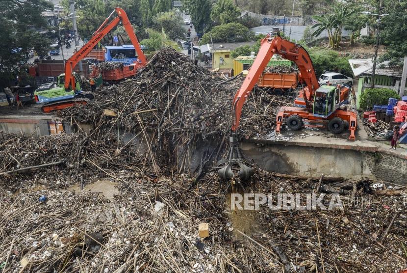 Sampah di Jakarta. Foto (ILustrasi).Penurunan aktivitas di Jakarta berdampak pada berkurangnya sampah.
