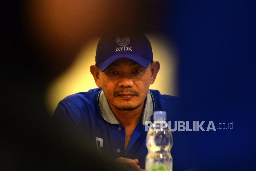 Pelatih Baru PSIM. Pelatih PSIM Liestiadi menghadiri konferensi pers pelatih baru PSIM di Yogyakarta, Kamis (10/10/2019).