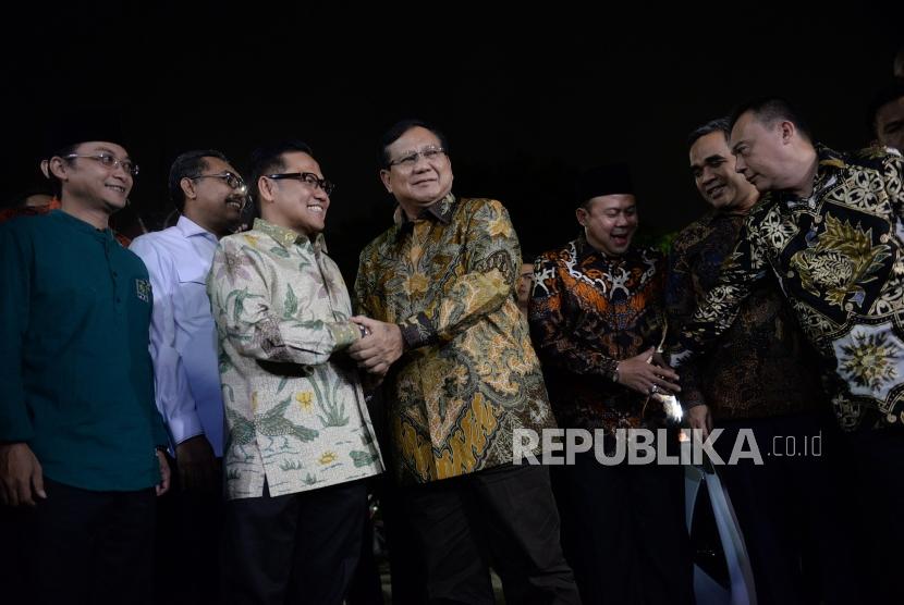 Sabuk Keamanan Bangsa. Ketum PKB Muhaimin Iskandar (kiri) menerima kedatangan Ketum Gerindra Prabowo Subianto di DPP PKB, Jakarta, Senin (14/10/2019).