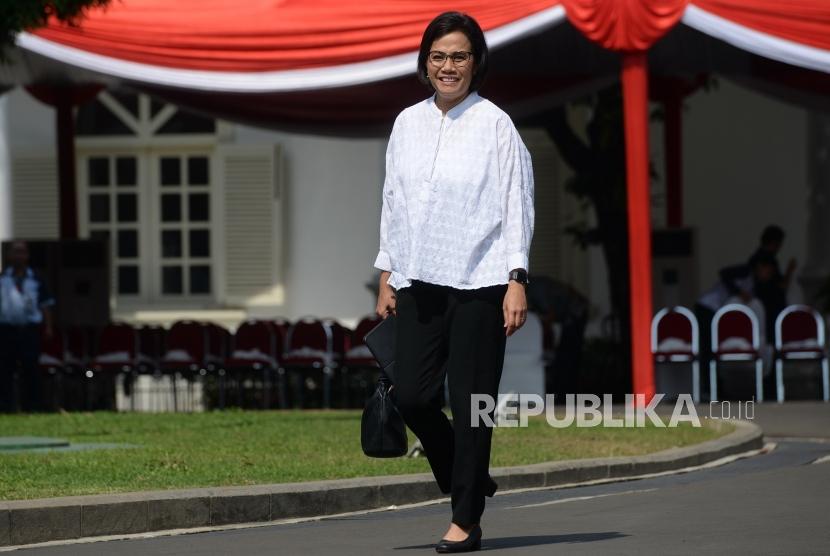 Diundang Ke Istana Kepresidenani. Menteri Keuangan Sri Mulyani tiba di Istana Kepresidenan untuk bertemu Presiden Joko Widodo, Jakarta, Selasa(22/10).