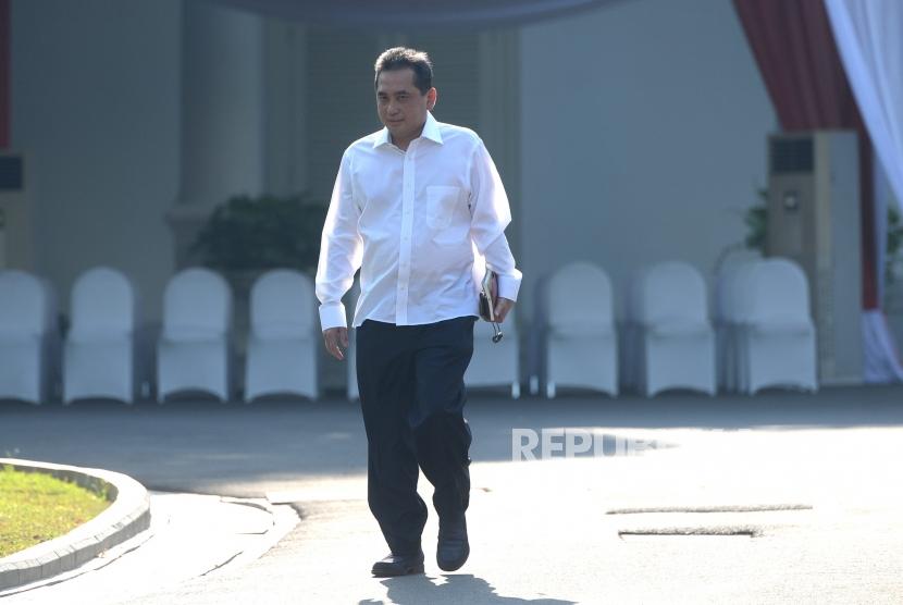 Menteri Perdagangan Agus Suparmanto mengatakan stok bahan pokok mencukupi.