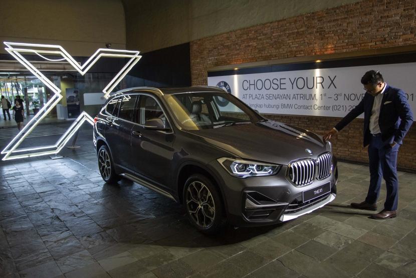 BMW resmi meluncurkan All New BMW X1 di The Langham, Senayan, Jakarta Selatan, Jumat (28/7/2023). 
