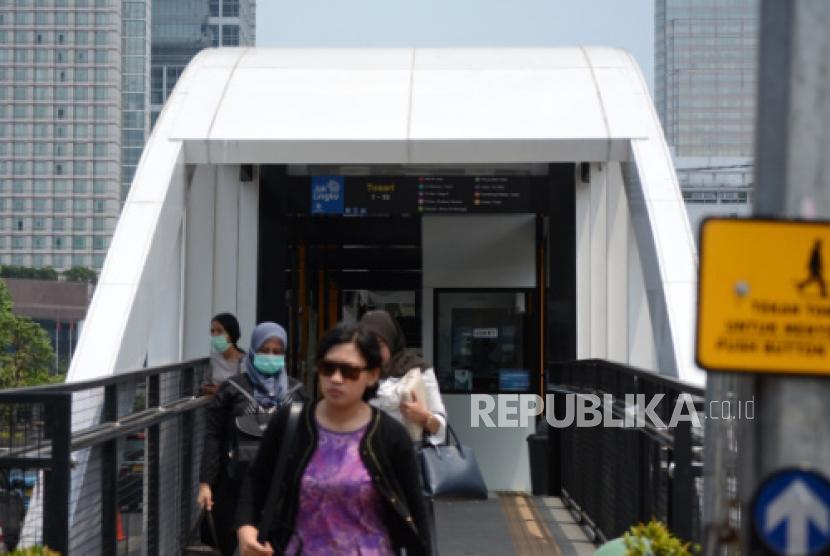 Halte Transjakarta Tosari baru beroperasi setelah di resmikan PT.Transportasi Jakarta, Jalan Sudirman, Jakarta, Senin (4/11/2019).