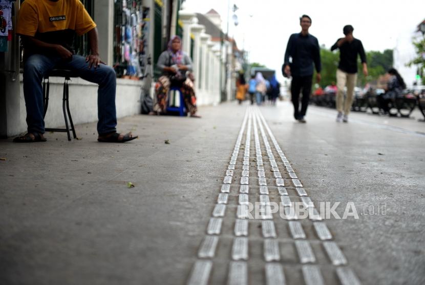 Penataan pedestrian di Kota Yogyakarta.