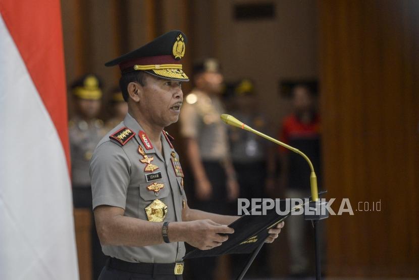 Kapolri Jenderal Pol Idham Azis membacakan sumpah saat serah terima jabatan pejabat tinggi Polri. (Ilustrasi)