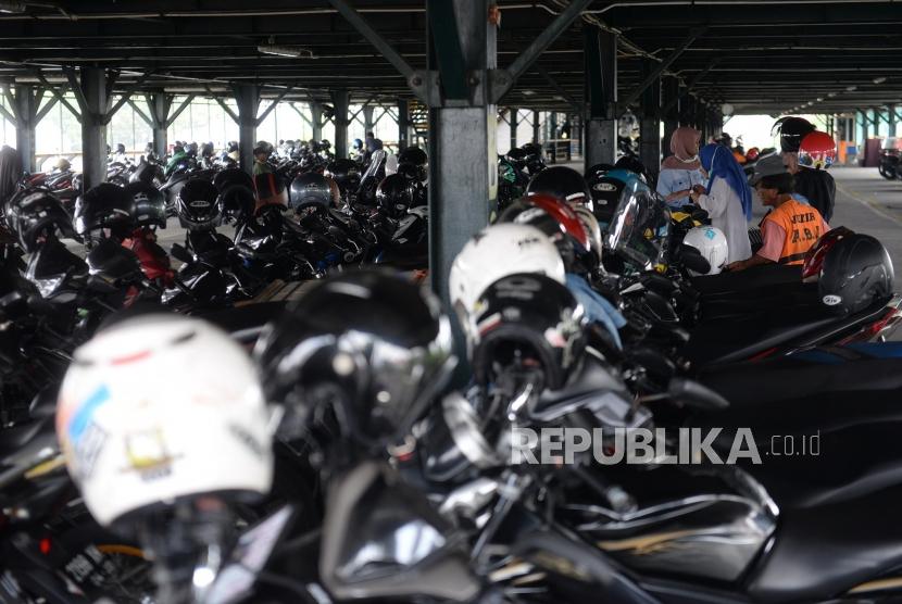 Pemerintah Kota (Pemkot) Yogyakarta akan bertindak tegas terhadap berbagai bentuk pelanggaran parkir (Ilustrasi parkir)