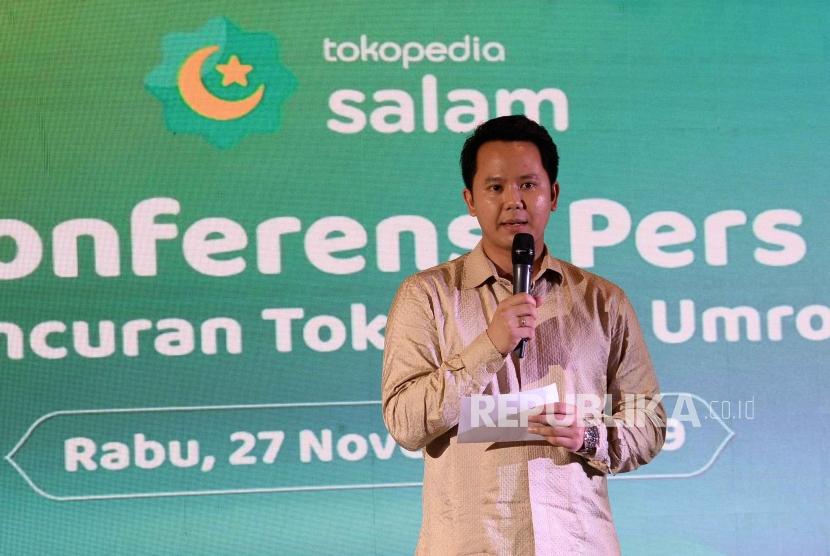 Head of Tokopedia Salam Garri Juanda (tengah) memberikan sambutan pada peluncuran Tokopedia Umroh di Jakarta, akhir tahun lalu. Jumlah kunjungan ke fitur Tokopedia Salam meningkat selama masa pandemi Covid-19.