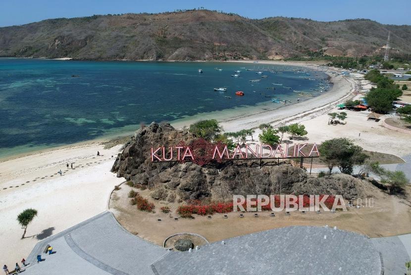 Pantai Kuta Mandalika, Kabupaten Lombok Tengah, NTB (ilustrasi).  Indonesia Tourism Development Corporation (ITDC) mendapat penyertaan modal negara senilai Rp 500 miliar. Dana itu akan digunakan untuk merampungkan KEK Mandalika.