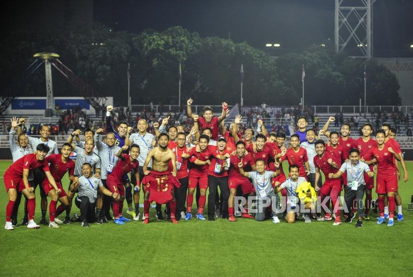 Skuat timnas Indonesia U-22. Suporter timnas U-22 datang dari sejumlah wilayah Indonesia untuk memberikan dukungan.