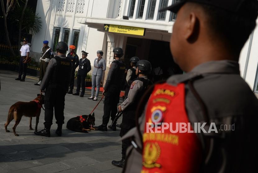 Pengamanan Stasiun Jelang Nataru di Yogyakarta (ilustrasi).