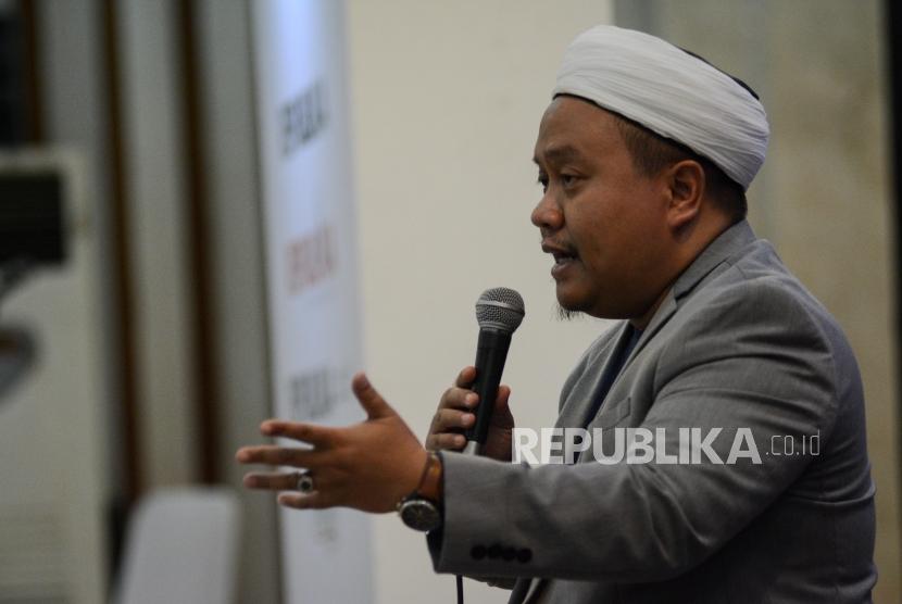 Ustadz Fahmi Salim, menegaskan Muslim wajib yakini Islamlah yang benar 