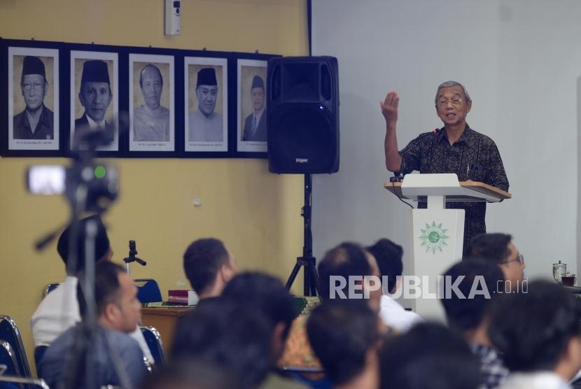 Ketua Pimpinan Pusat Muhammadiyah M Busyro Muqoddas di kantor PP Muhammadiyah, Yogyakarta, Senin (30/12).